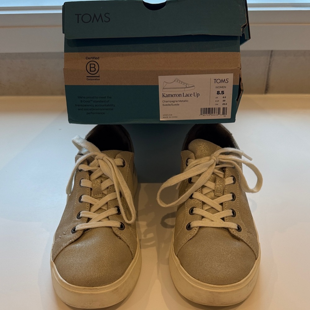 Toms Kameron Lace Up Champagne Metallic Sneakers 8.5